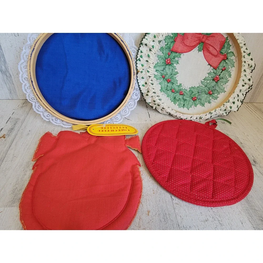 Vintage embroidered Xmas cross stitched hoops joy bell wall hanging wreath set